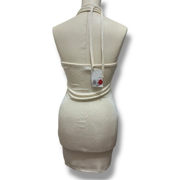199 Forever 21 | NWT Ivory Knit Halter Dress (size M) - Picture 4 of 12
